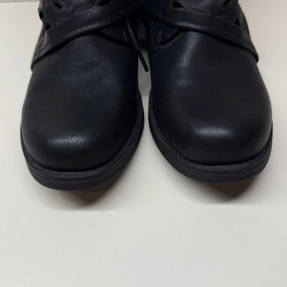 Lala Ikai woman’s Studded Motorcycle - Combat - Ankle boots size EUR 40 / sz 10 - Picture 8 of 13